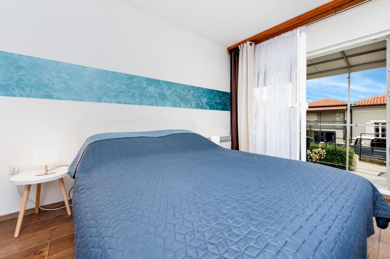 Apartment Sissy โรวีน ภายนอก รูปภาพ