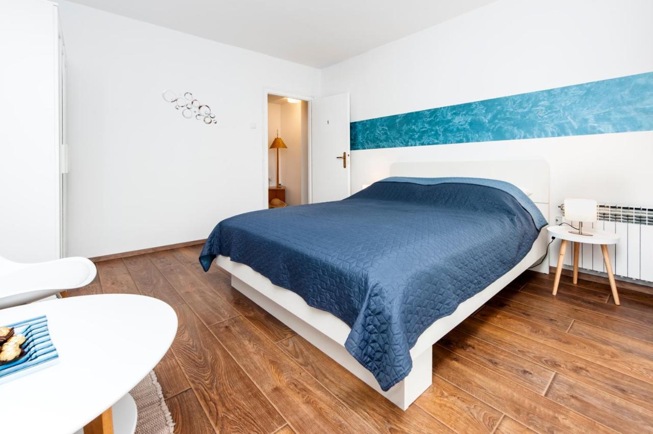 Apartment Sissy โรวีน ภายนอก รูปภาพ