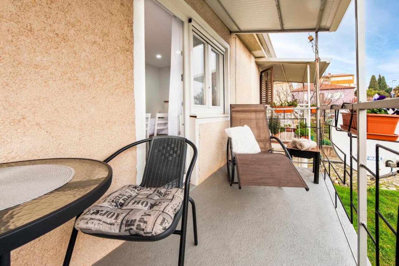 Apartment Sissy โรวีน ภายนอก รูปภาพ