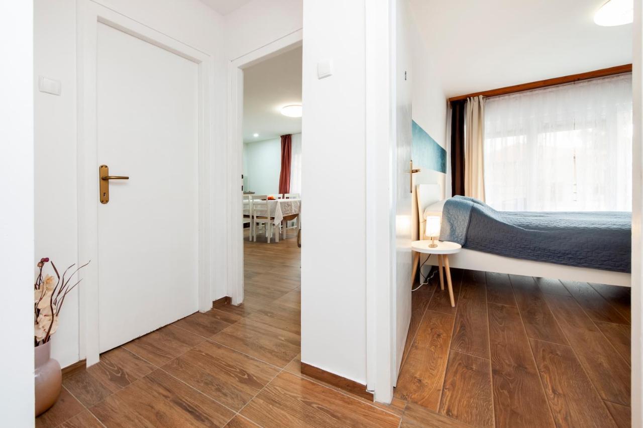 Apartment Sissy โรวีน ภายนอก รูปภาพ
